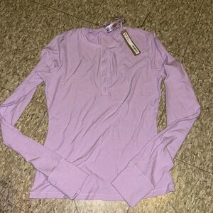 Size small brand new skims top